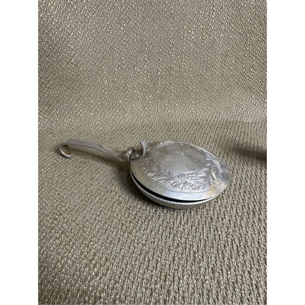 Vintage Canterbury Arts Silent Butler Crumb Catcher Etched Floral Aluminum